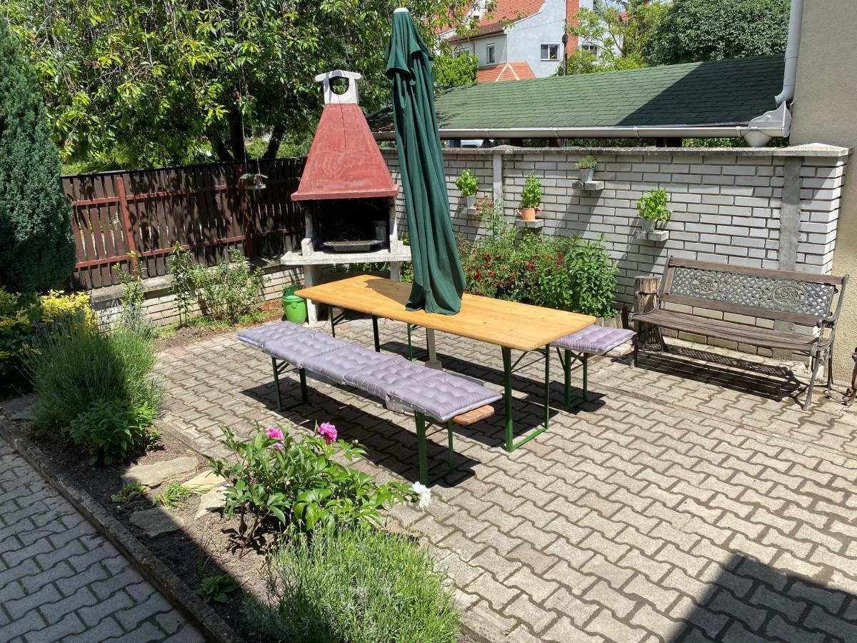 Szomszéd Ház Apartamento Keszthely Exterior foto